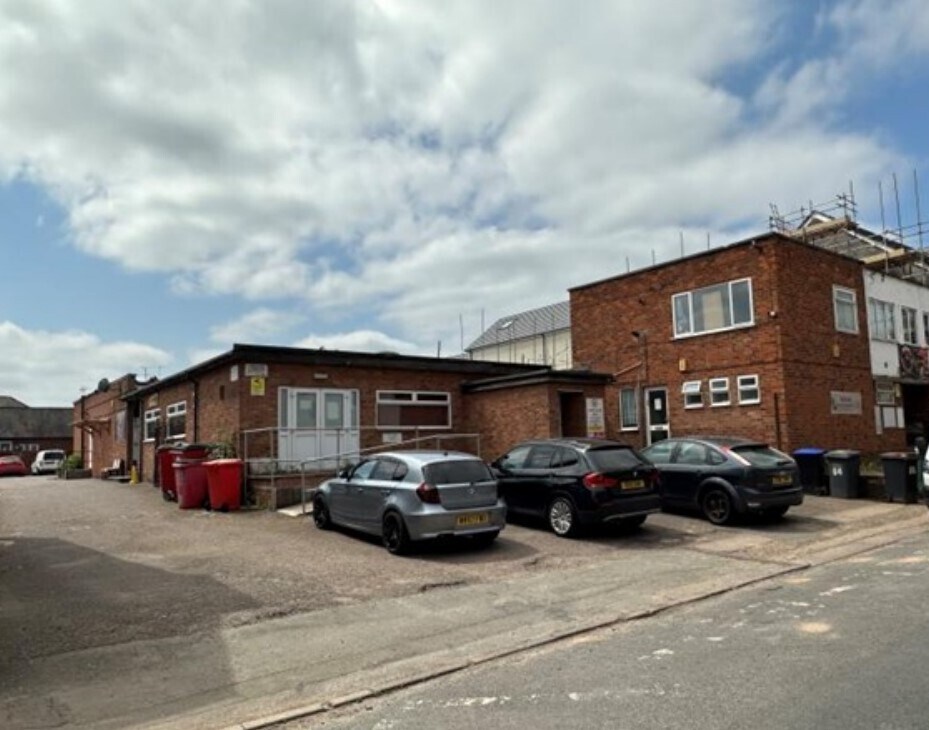 Fife St, Nuneaton for sale Primary Photo- Image 1 of 1