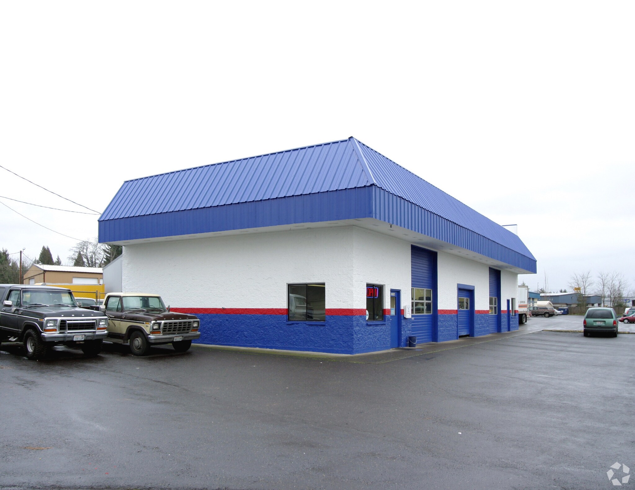 13106 NE Fourth Plain Blvd, Vancouver, WA for sale Primary Photo- Image 1 of 1