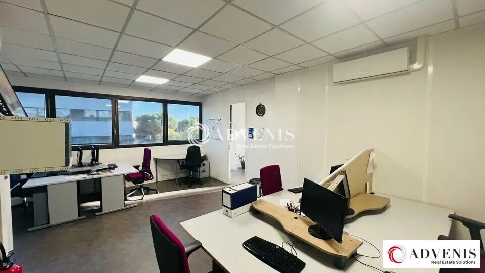 Office in Mérignac for sale - Interior Photo - Image 3 of 11