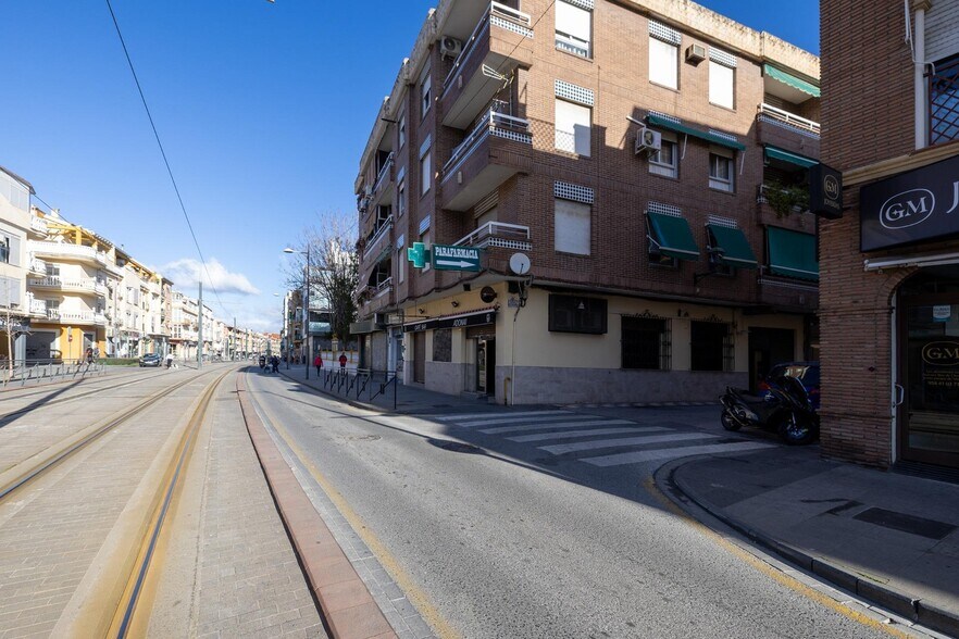 Retail in Maracena for sale - Building Photo - Image 3 of 35