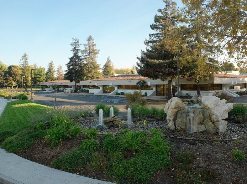 388 W Java Dr, Sunnyvale, CA for sale - Primary Photo - Image 1 of 1