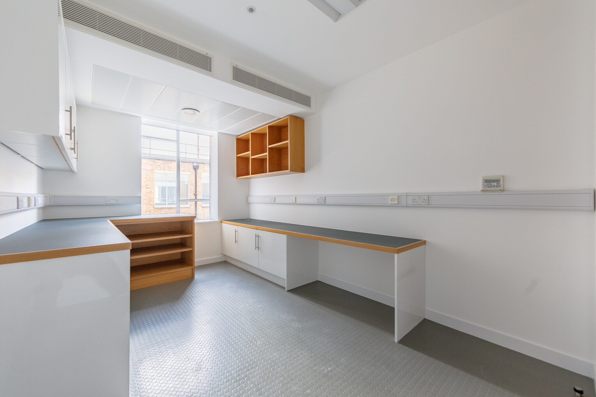 21A John St, London for sale Interior Photo- Image 1 of 1