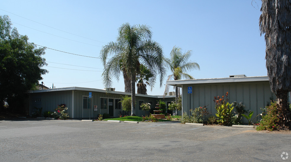 16801 Van Buren Blvd, Riverside, CA for rent - Building Photo - Image 3 of 24