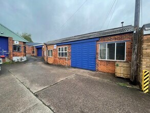Oak St, Brierley Hill to rent Building Photo- Image 2 of 6