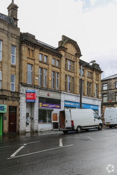 21-25 Bull Green, Halifax for sale - Primary Photo - Image 1 of 1