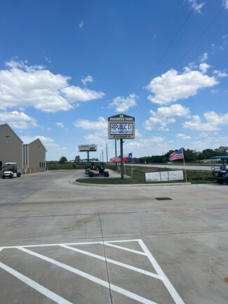 More details for 9210 Highway 36, Needville, TX - Light Industrial for Rent