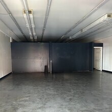 401-415 E 11th St, Los Angeles, CA to rent Interior Photo- Image 1 of 9