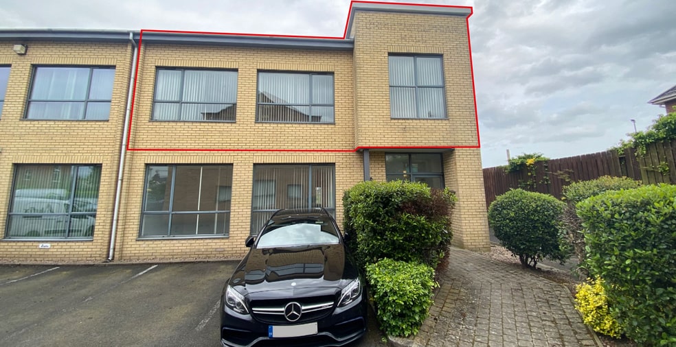 100 Ladas Dr, Belfast to rent - Building Photo - Image 2 of 3