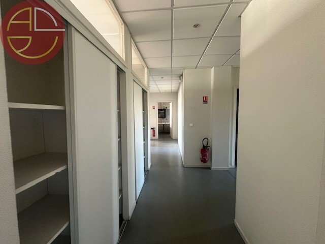 Office in Toulouse for sale Interior Photo- Image 1 of 6