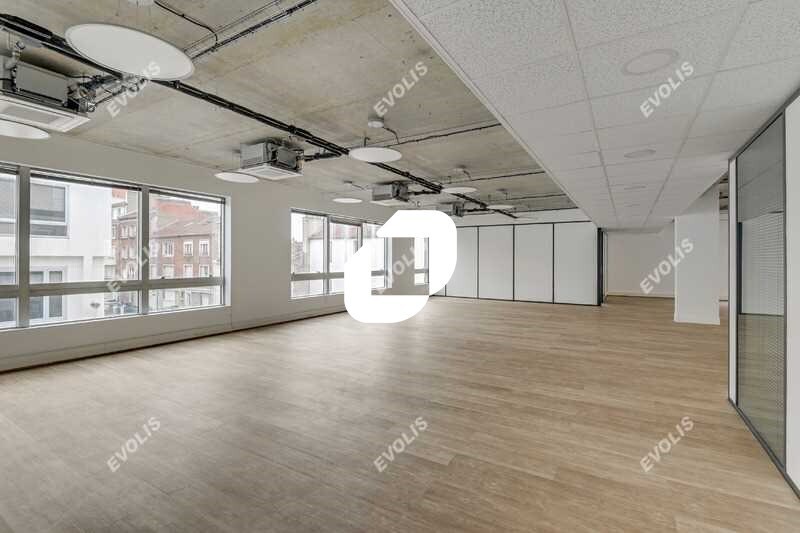Office in Saint-Ouen-sur-Seine to rent - Interior Photo - Image 1 of 14
