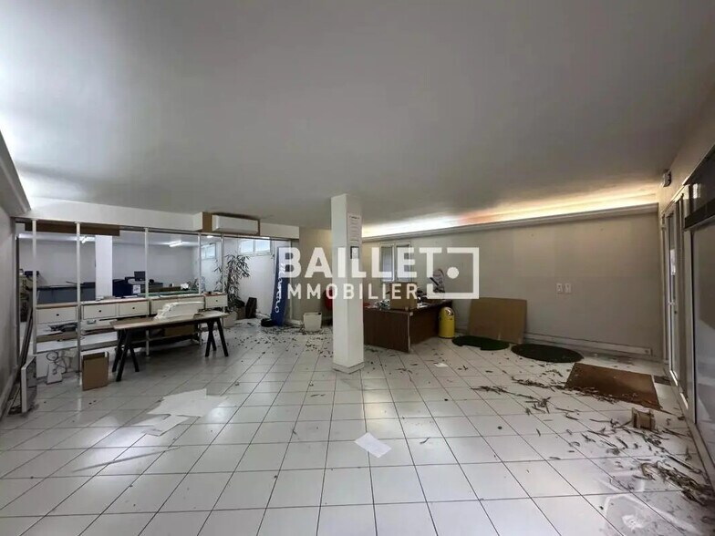 Industrial in Le Cannet to rent - Interior Photo - Image 3 of 13