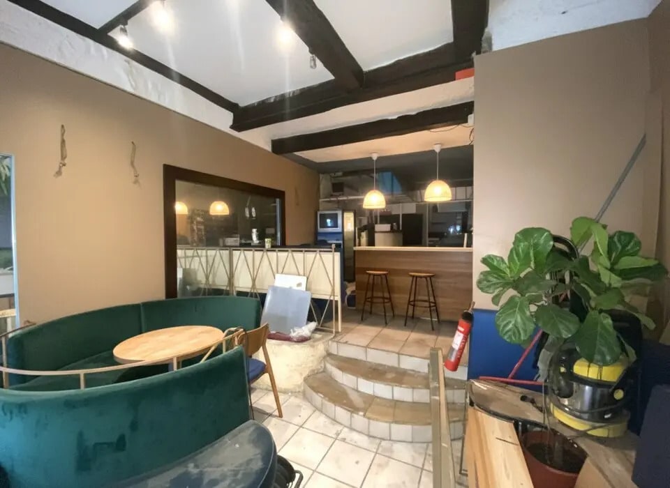 Vente Commerce 161 m² - Photo 1