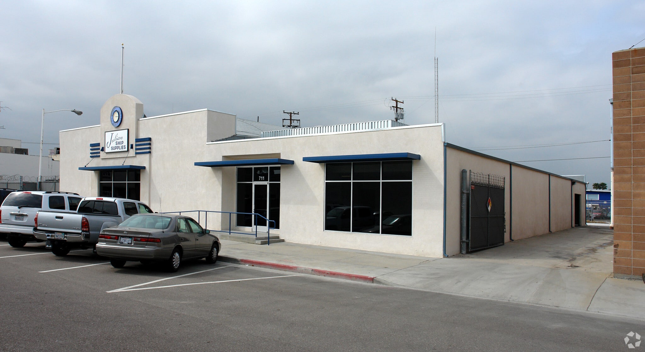 711 W 16th St, Long Beach, CA for sale Primary Photo- Image 1 of 4