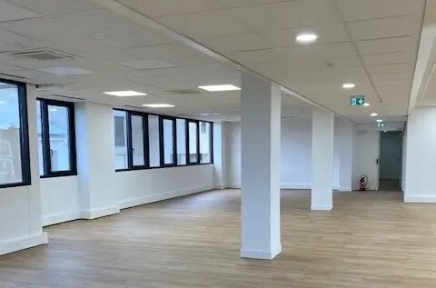 148-156 Rue Gallieni, Boulogne-Billancourt to rent - Building Photo - Image 3 of 4