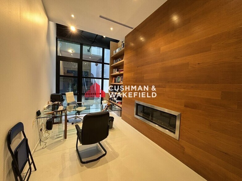 Office in Toulouse for sale - Interior Photo - Image 1 of 12