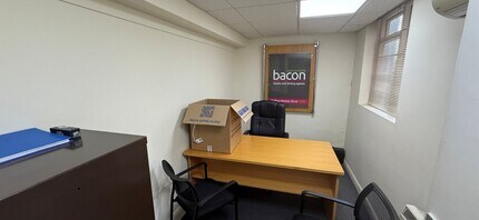 19 Chatsworth Rd, Worthing to rent Interior Photo- Image 2 of 4