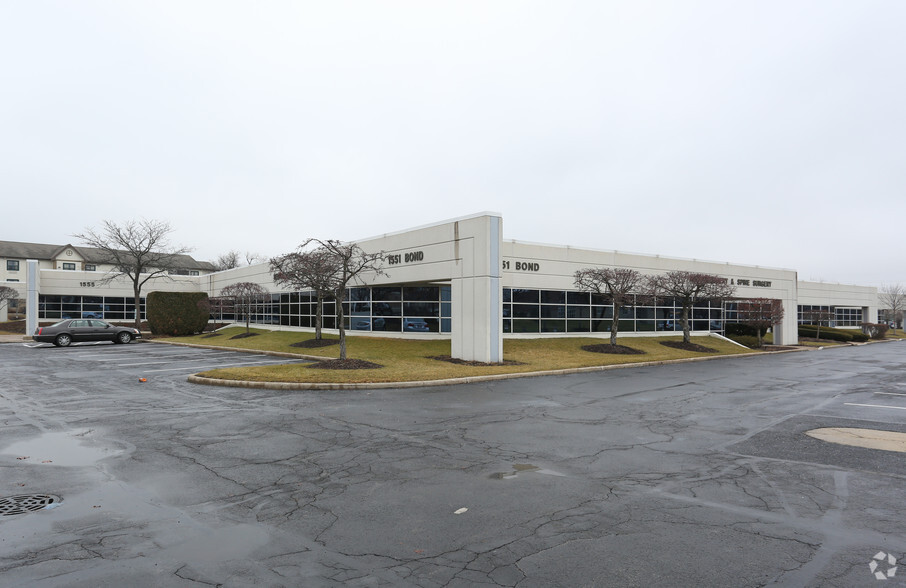 1551-1555 Bond St, Naperville, IL for rent - Building Photo - Image 1 of 5