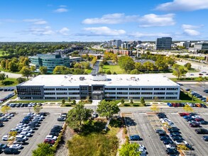 711 Jorie Blvd, Oak Brook, IL for rent Aerial- Image 1 of 10