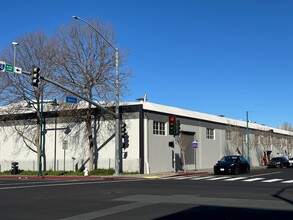 4045 Horton St, Emeryville, CA for rent Building Photo- Image 1 of 15