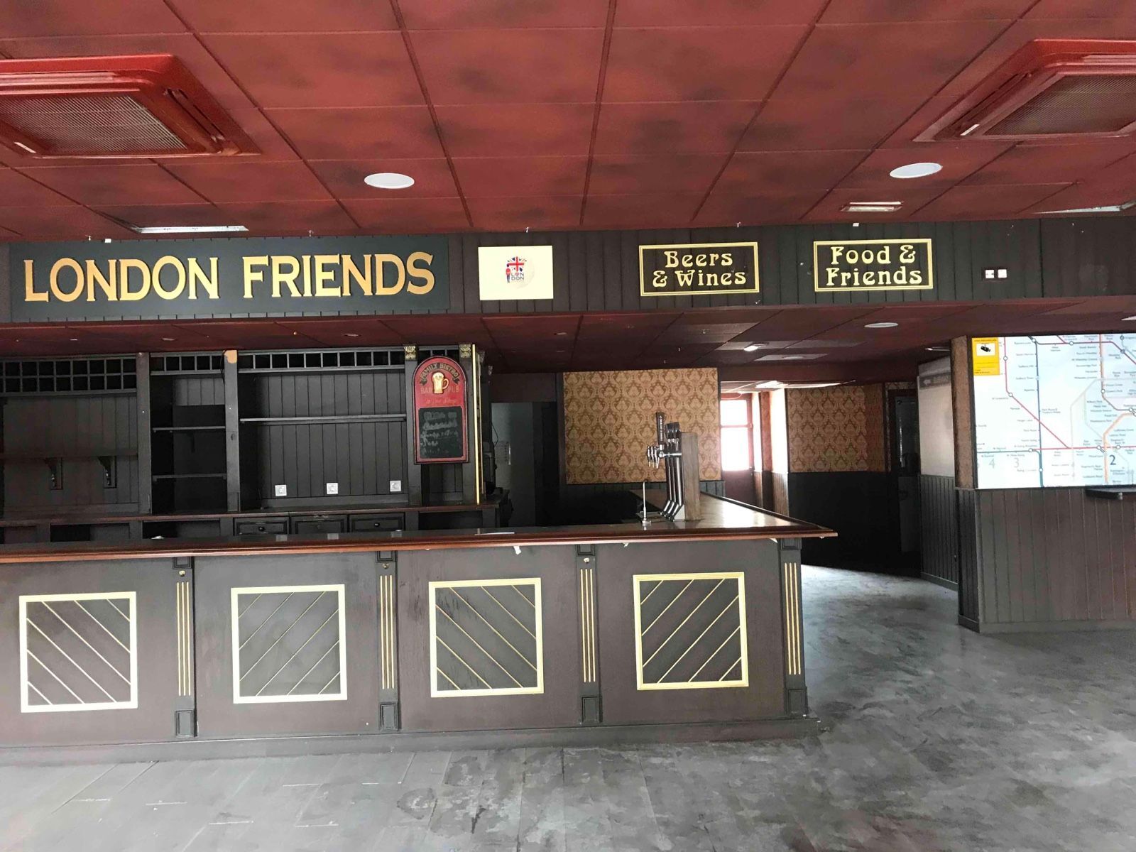 Retail in Alcalá de Henares, Madrid to rent Building Photo- Image 1 of 3