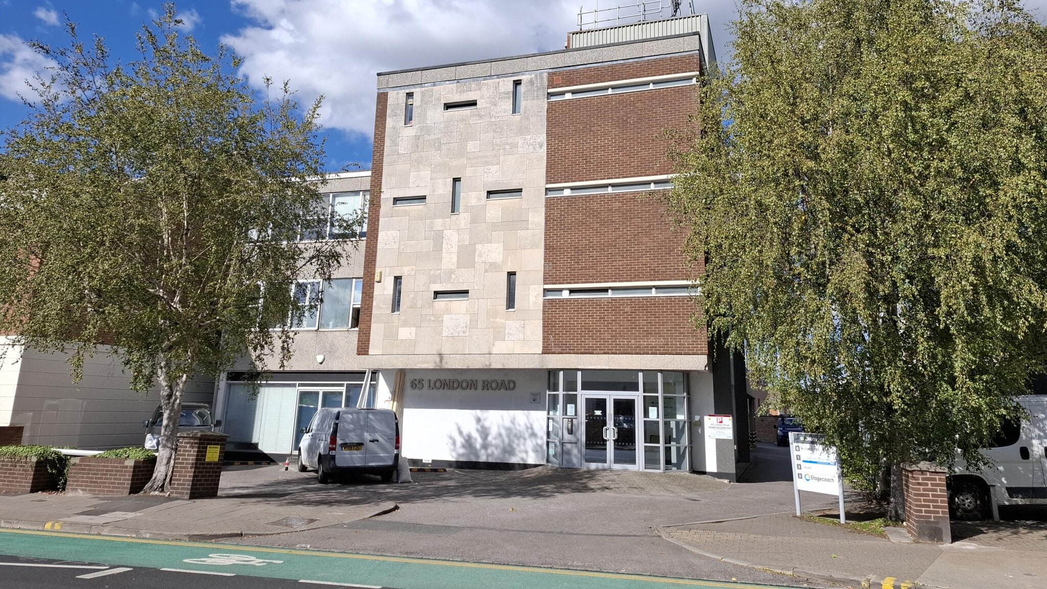 65 London Rd, Gloucester to rent Primary Photo- Image 1 of 4