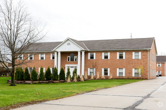 30670 Bainbridge Rd, Solon, OH for rent Primary Photo- Image 1 of 17