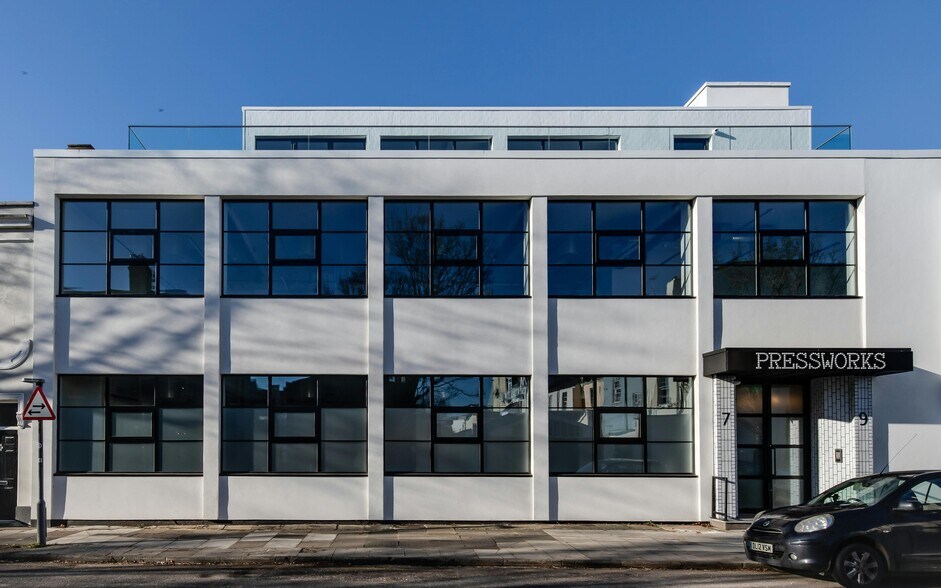 Ambrose St, Cheltenham to rent - Building Photo - Image 2 of 11