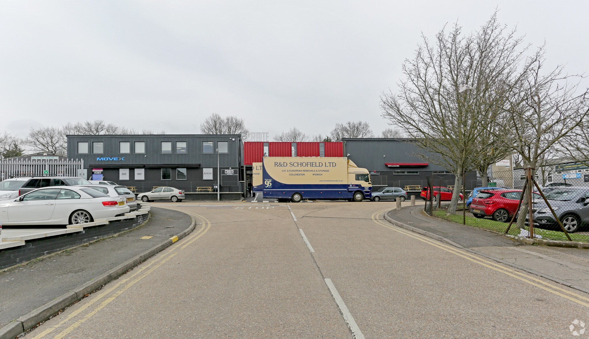 15B Oakwood Hl, Loughton for sale Primary Photo- Image 1 of 1