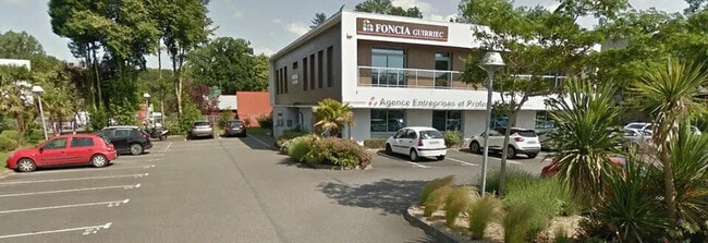 Location Bureaux 181 m²