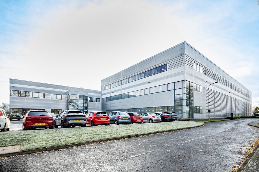 4 Hardwick Gran, Warrington for sale - Primary Photo - Image 1 of 1