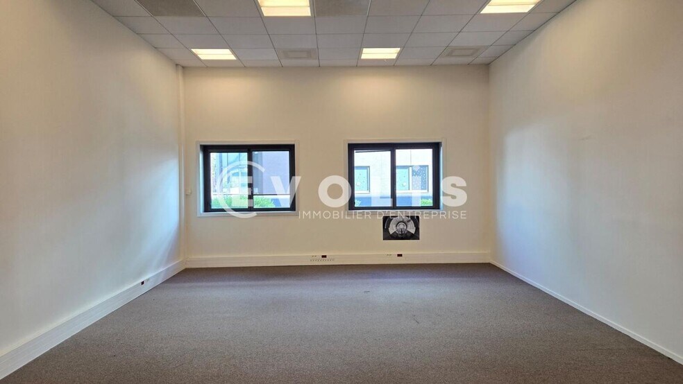 56-58 Avenue Jean Jaurès, Colombes to rent - Building Photo - Image 3 of 46