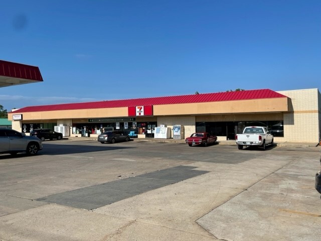 12414-12512 N Macarthur Blvd, Oklahoma City, OK for rent - Building Photo - Image 2 of 8