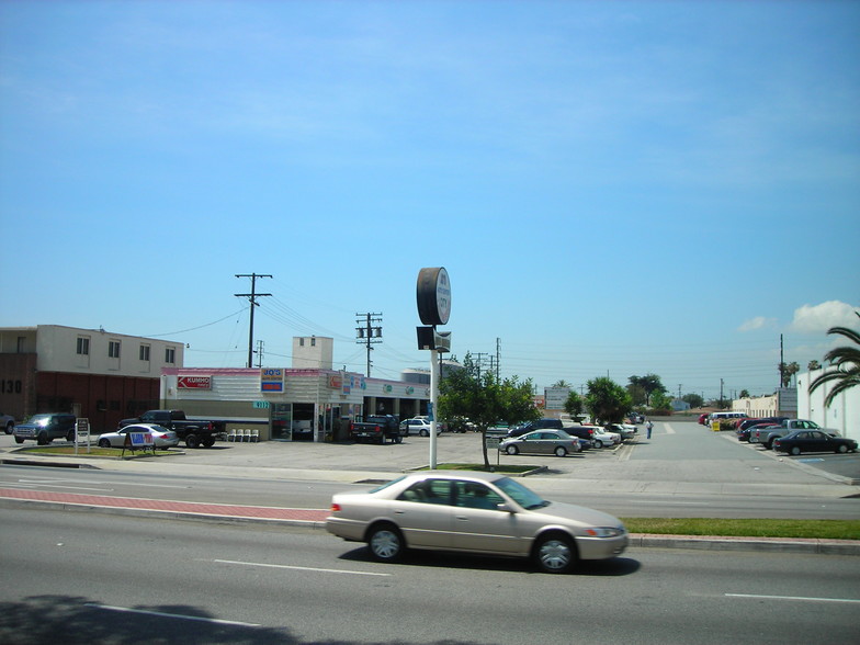 9102 Firestone Blvd, Downey, CA for rent - Building Photo - Image 1 of 5