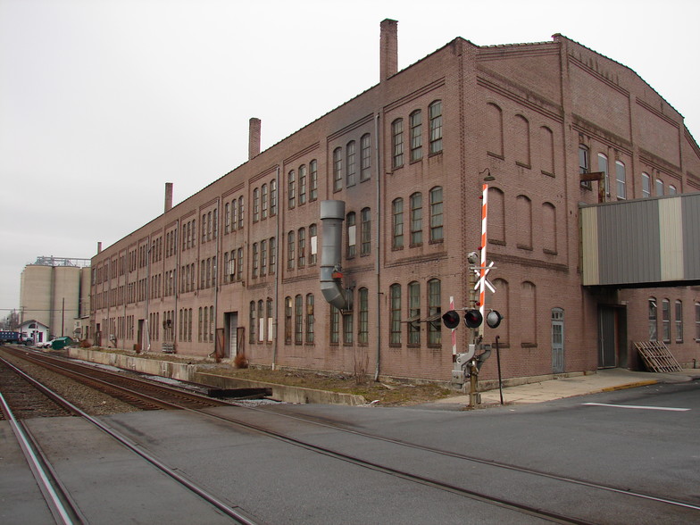 Industrial in Fleetwood, PA for sale - Primary Photo - Image 1 of 1