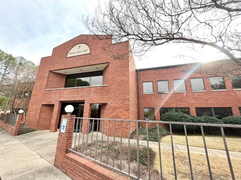 7 Office Park Dr, Little Rock, AR for rent - Building Photo - Image 1 of 8