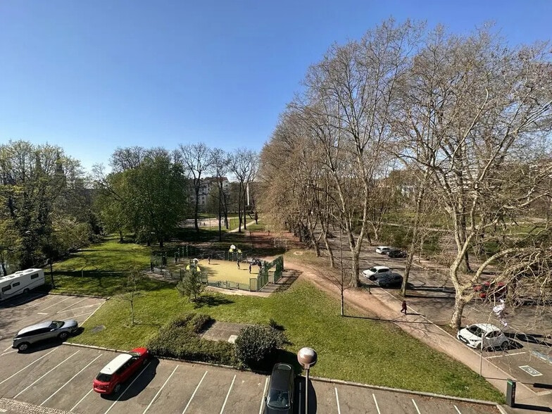 Office in Strasbourg to rent - Building Photo - Image 3 of 10