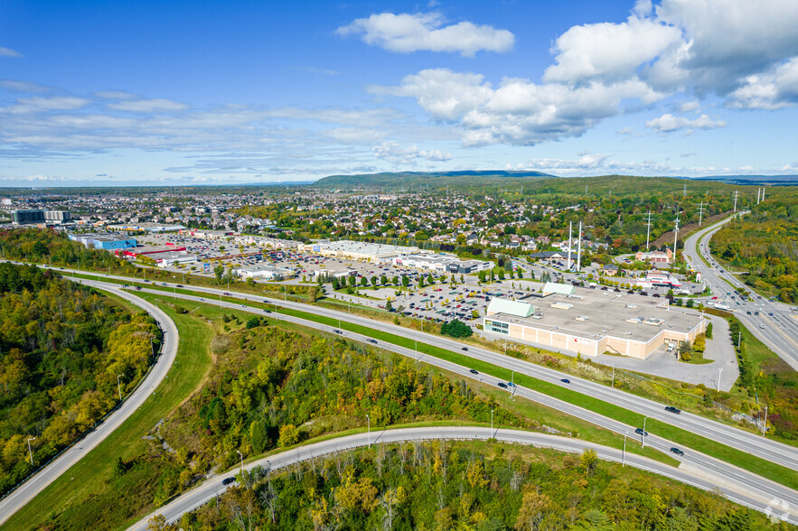 35 Boul du Plateau, Gatineau, QC for rent - Aerial - Image 2 of 5