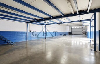 Light Industrial in Montreuil to rent Interior Photo- Image 2 of 3