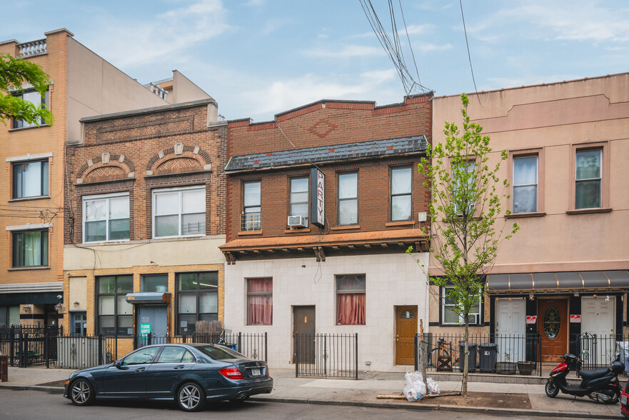 685 Woodward Ave, Ridgewood, NY for sale - Building Photo - Image 1 of 3