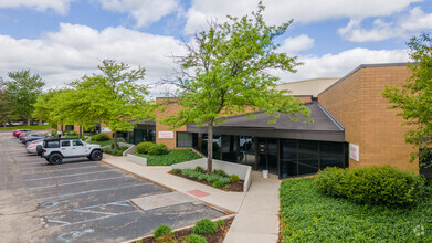 4701 Creek Rd, Blue Ash, OH for rent Building Photo- Image 1 of 5