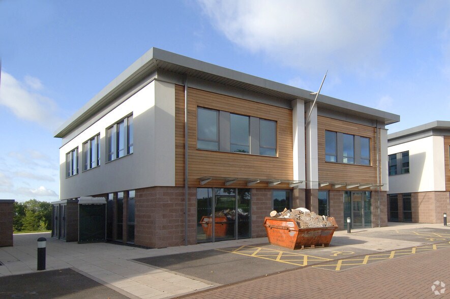 Topaz W, Bromsgrove to rent - Building Photo - Image 1 of 6