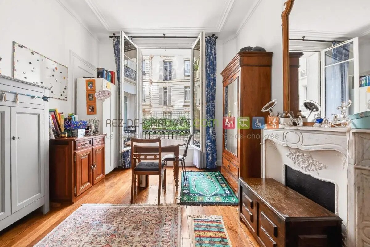 Build-to-Rent in Paris for sale Building Photo- Image 1 of 12