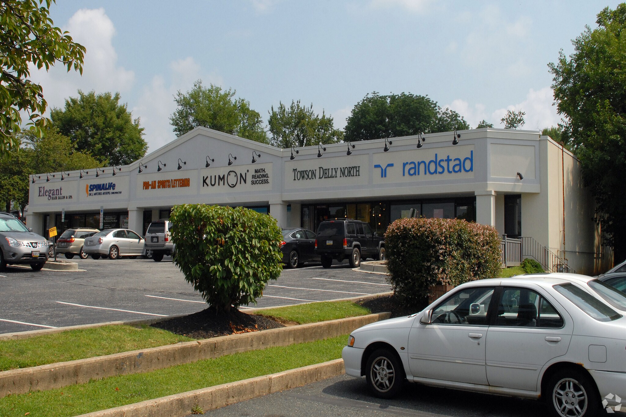 1711 York Rd, Lutherville Timonium, MD to rent Primary Photo- Image 1 of 4