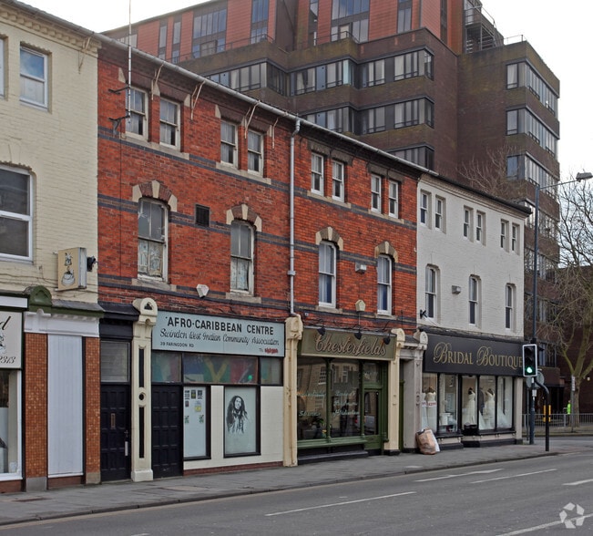 41 Faringdon Rd, Swindon to rent - Building Photo - Image 2 of 2
