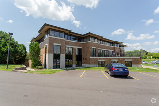 More details for N27W23960 Paul Rd, Pewaukee, WI - Office for Rent