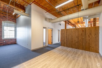 175 Cabot St, Lowell, MA to rent Interior Photo- Image 2 of 6