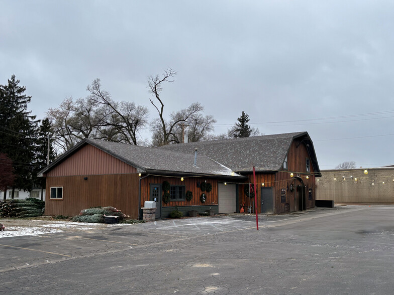 5401 Monroe St, Toledo, OH for rent - Building Photo - Image 1 of 23