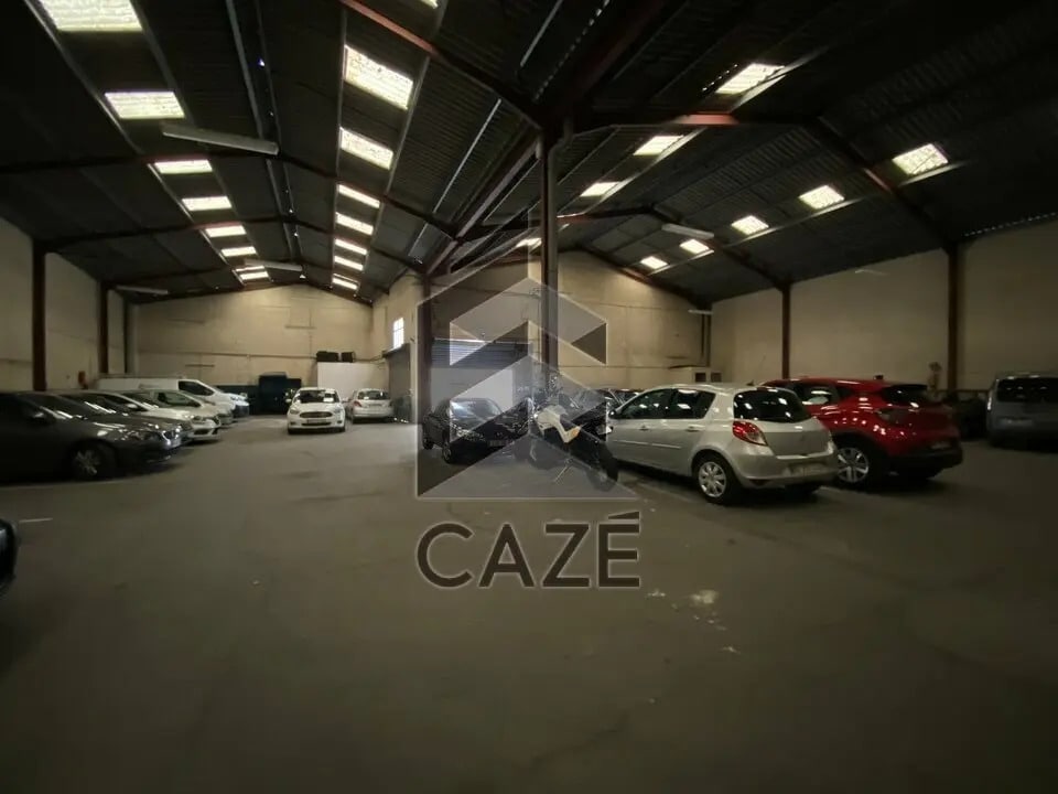 Vente Commerce 750 m² - Photo 1