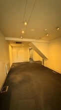 66 Princedale Rd, London to rent Interior Photo- Image 2 of 2