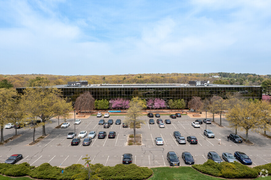 100 Jericho Quadrangle, Jericho, NY for rent - Building Photo - Image 3 of 14